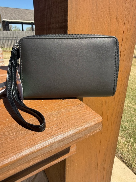 NWT Ed Hardy Black Wallet with Colorful Tattoo Art Rhinestone - Picture 3 of 5